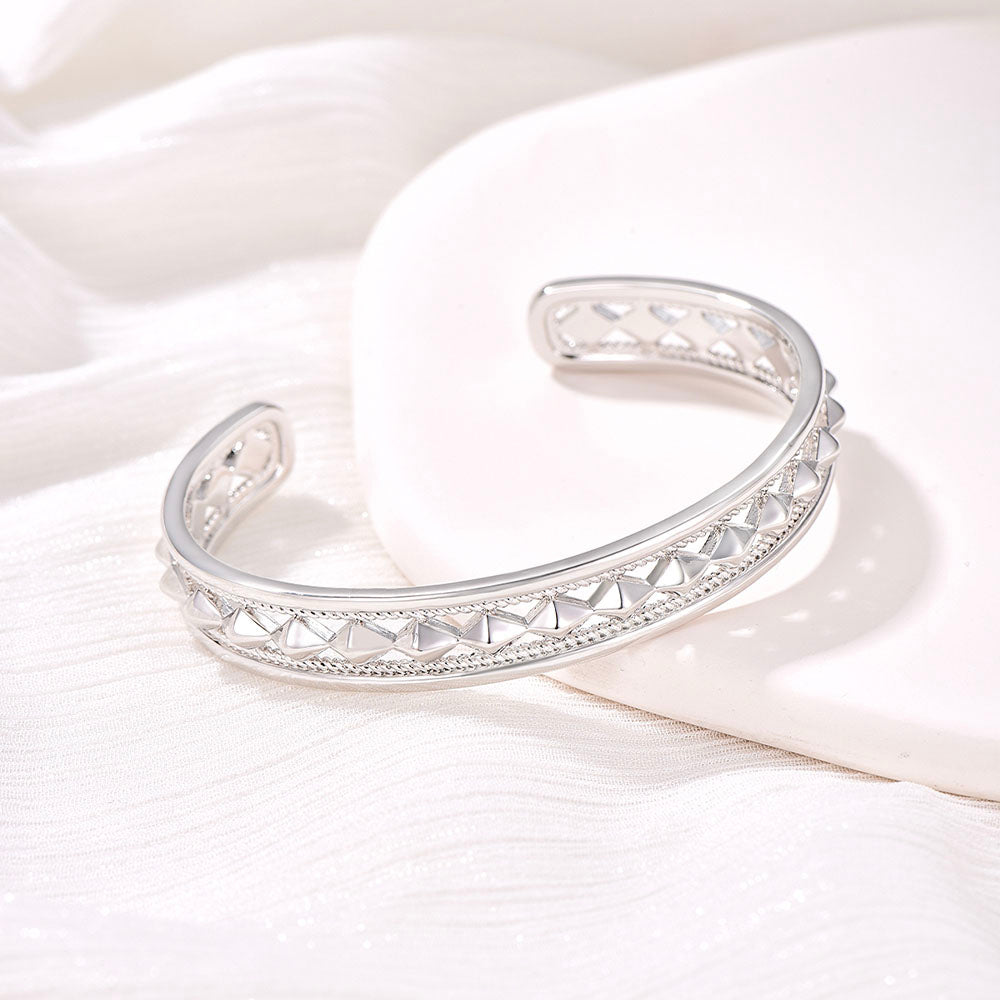 Anaqa / Bangle Silver