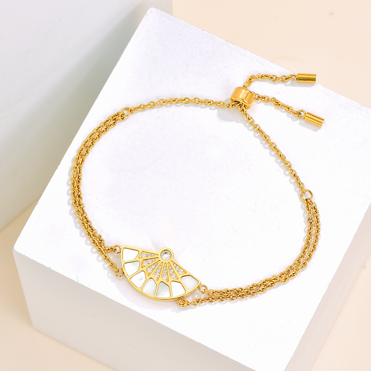 Fan / Bracelet Gold