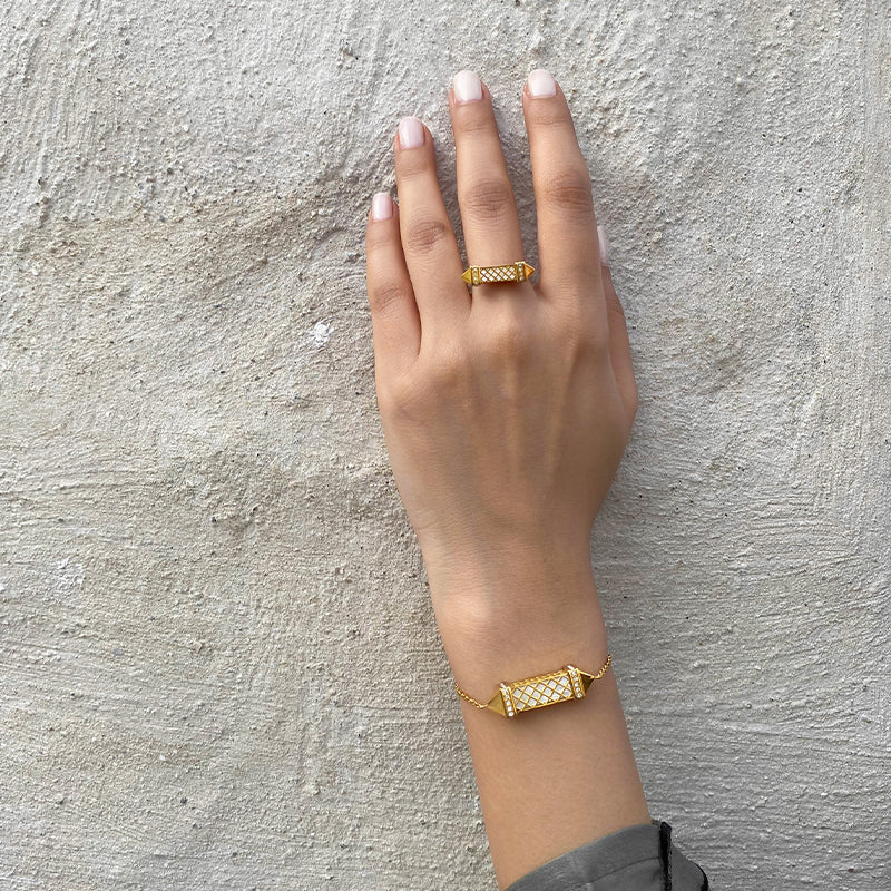 Tassel / Ring Pearl Gold