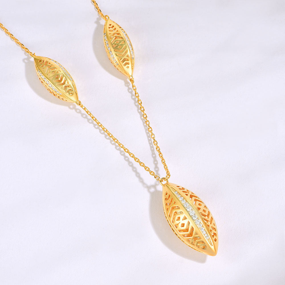 Leaf / Necklace Gold