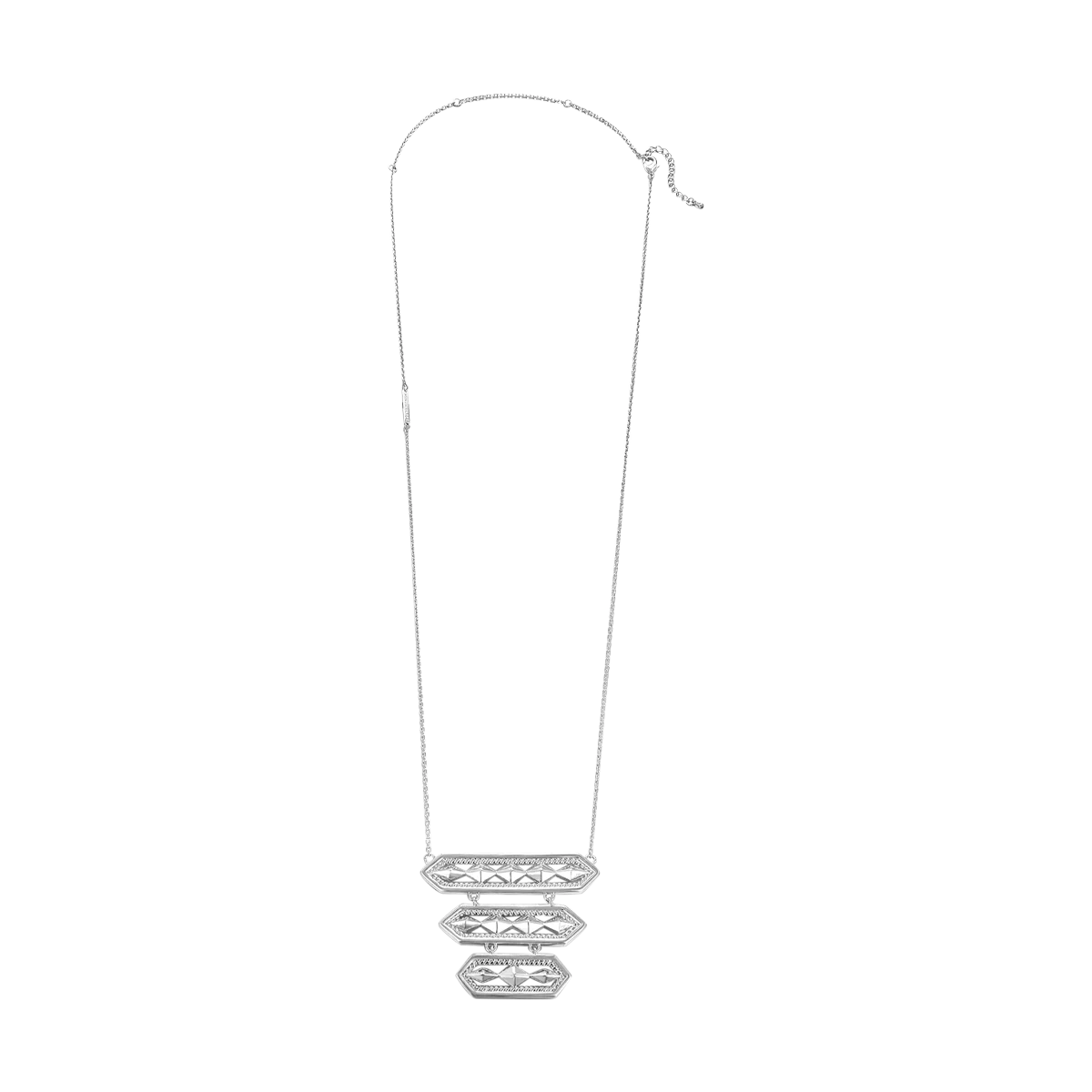 أناقة / قلادة فضية