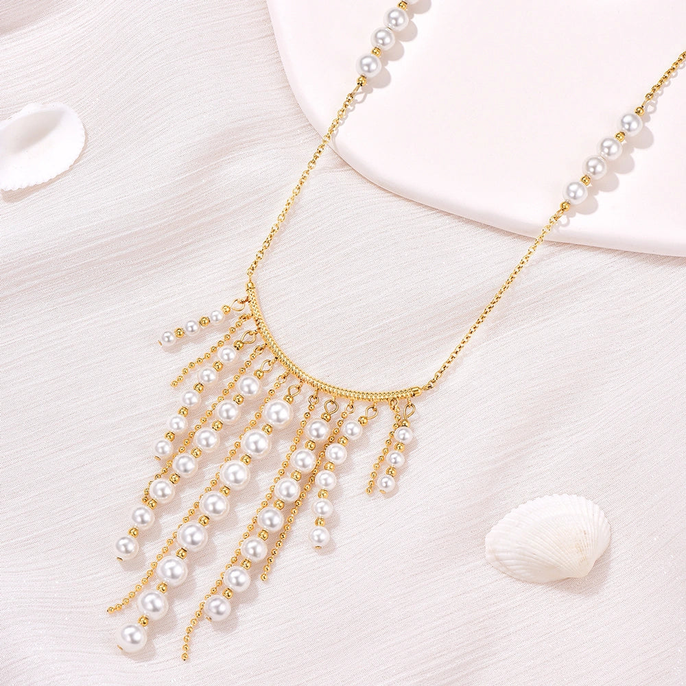 سيمفوني / قلادة ذهبية