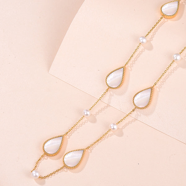 Drop / Necklace Pearl Gold